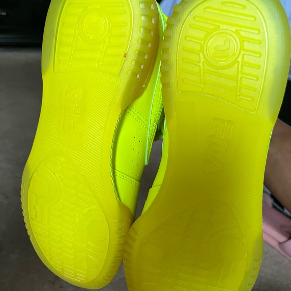 Fila - Picture 3 of 3